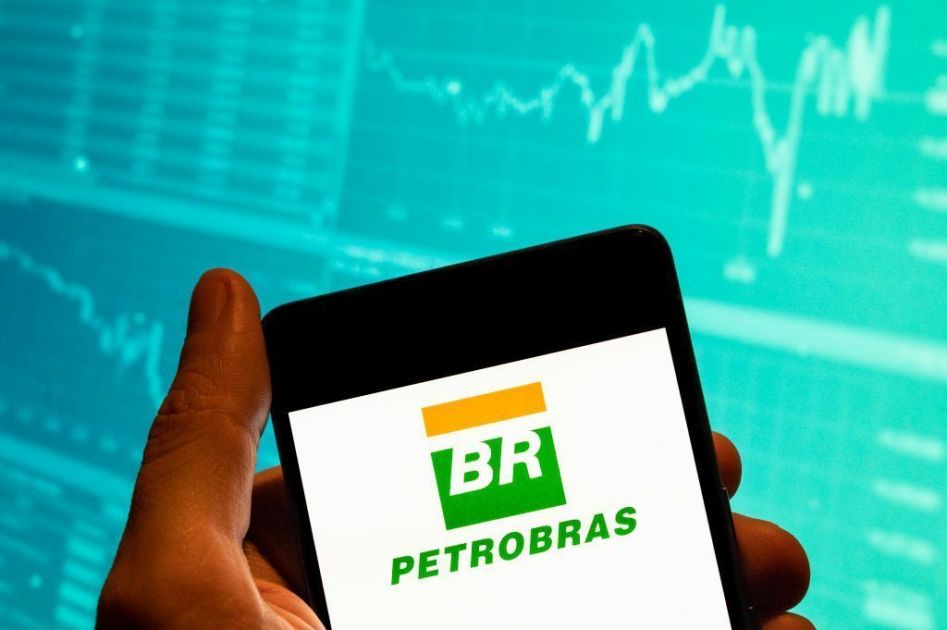 Petrobras anuncia aumento de 55% para querosene de aviação