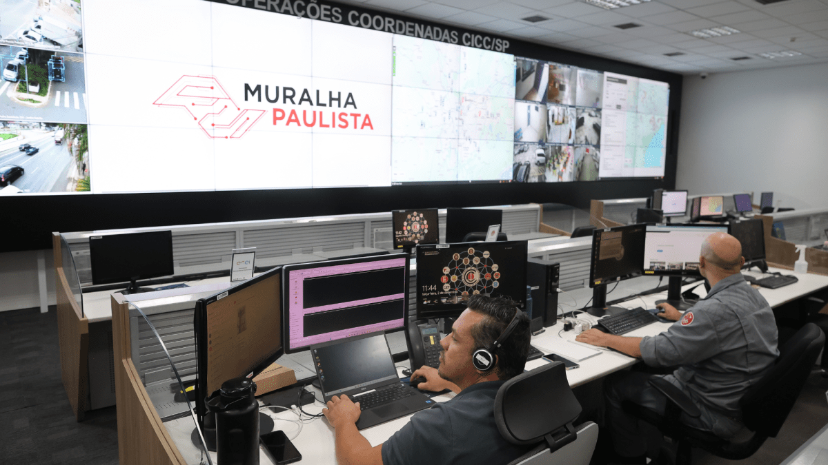 Polícia prende 5 foragidos no clássico de futebol paulista deste domingo