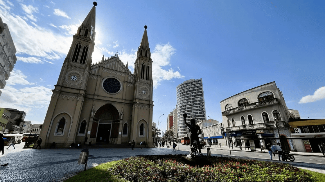 Previsão do tempo para Curitiba: semana com chuvas frequentes