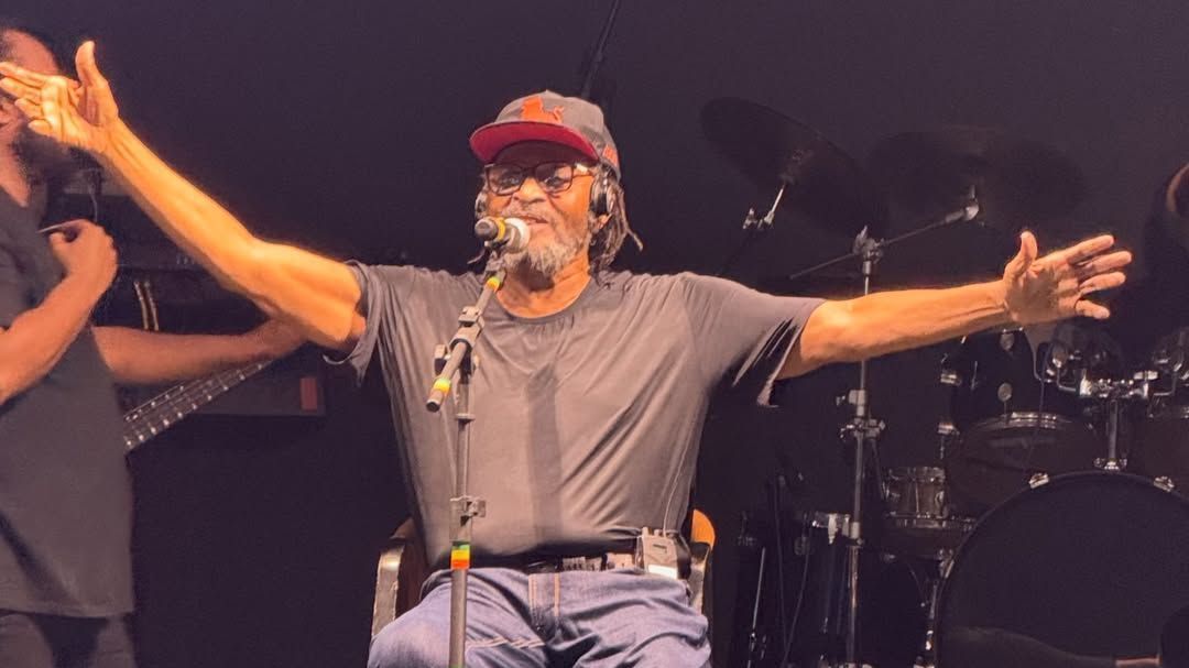 Quem é Edson Gomes, citado por Daniela Mercury em fala sobre agressão