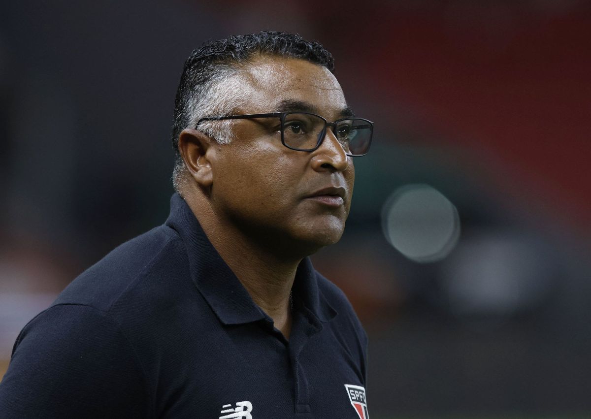 Roger comenta situação de Arboleda no São Paulo: “Não está nas minhas mãos”