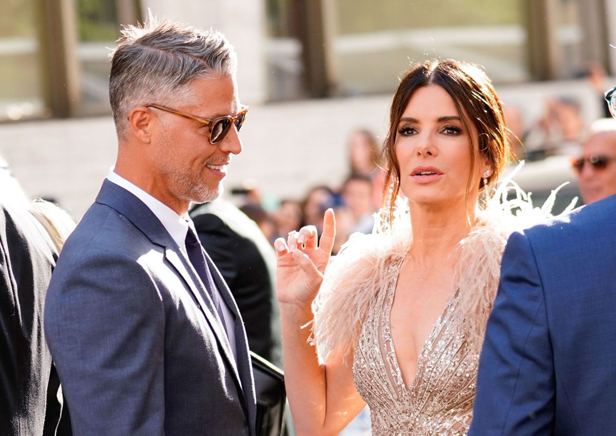 Sandra Bullock precisou de pausa para enfrentar luto pela morte do parceiro