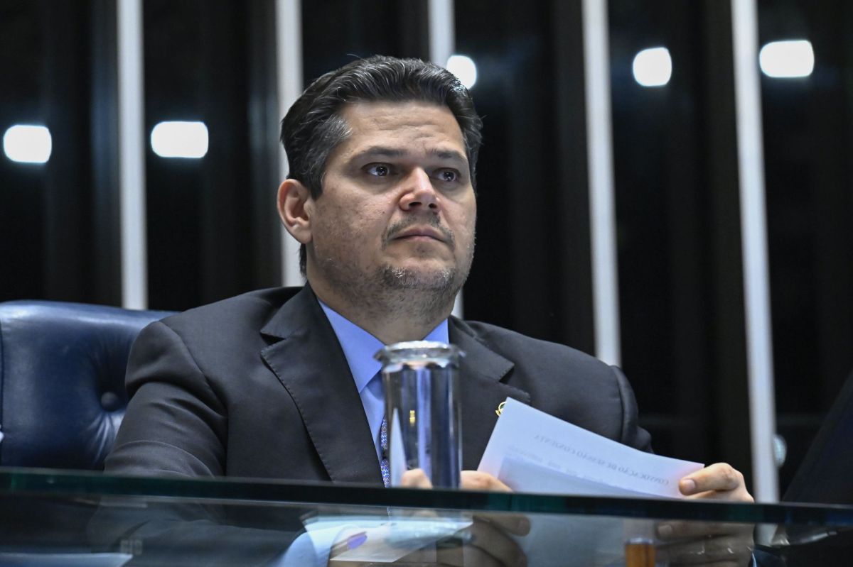 Alcolumbre defende diálogo e PL de dívidas rurais deve ficar para junho