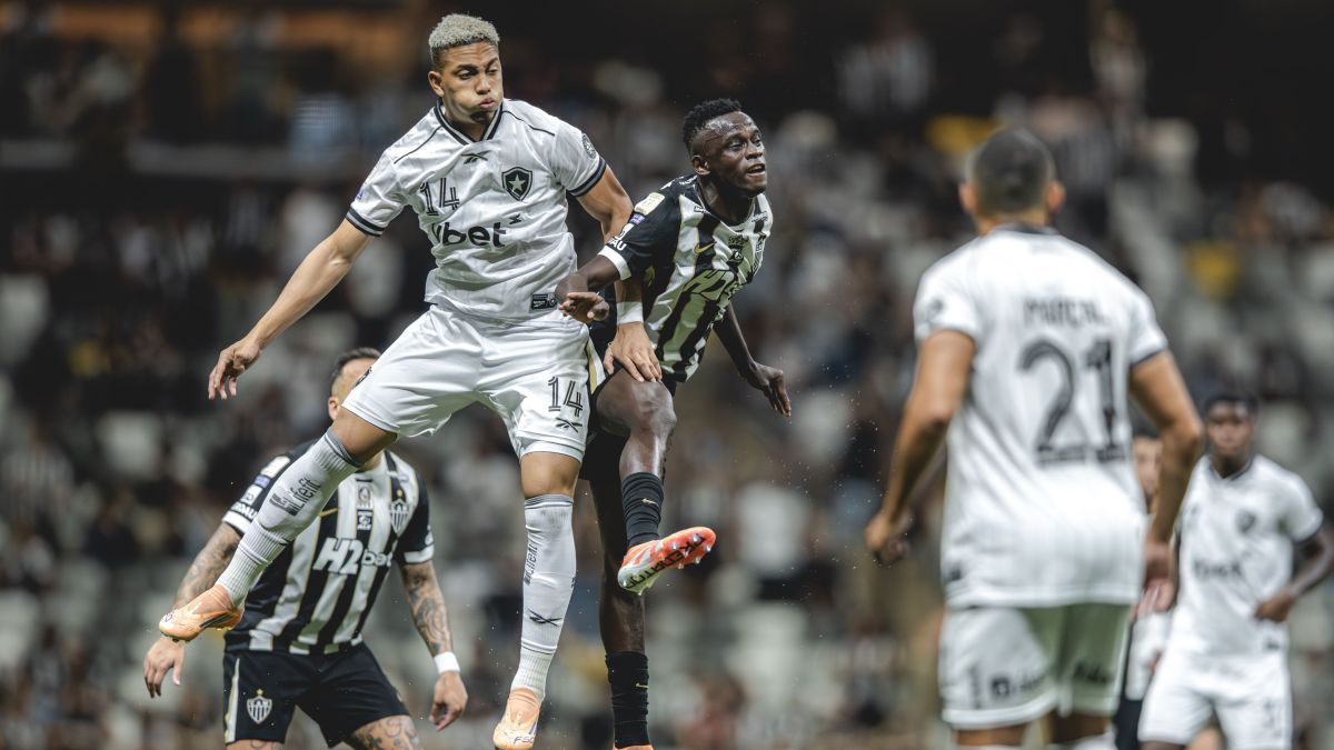 Atlético-MG vacila no final e cede empate ao Botafogo nos acréscimos