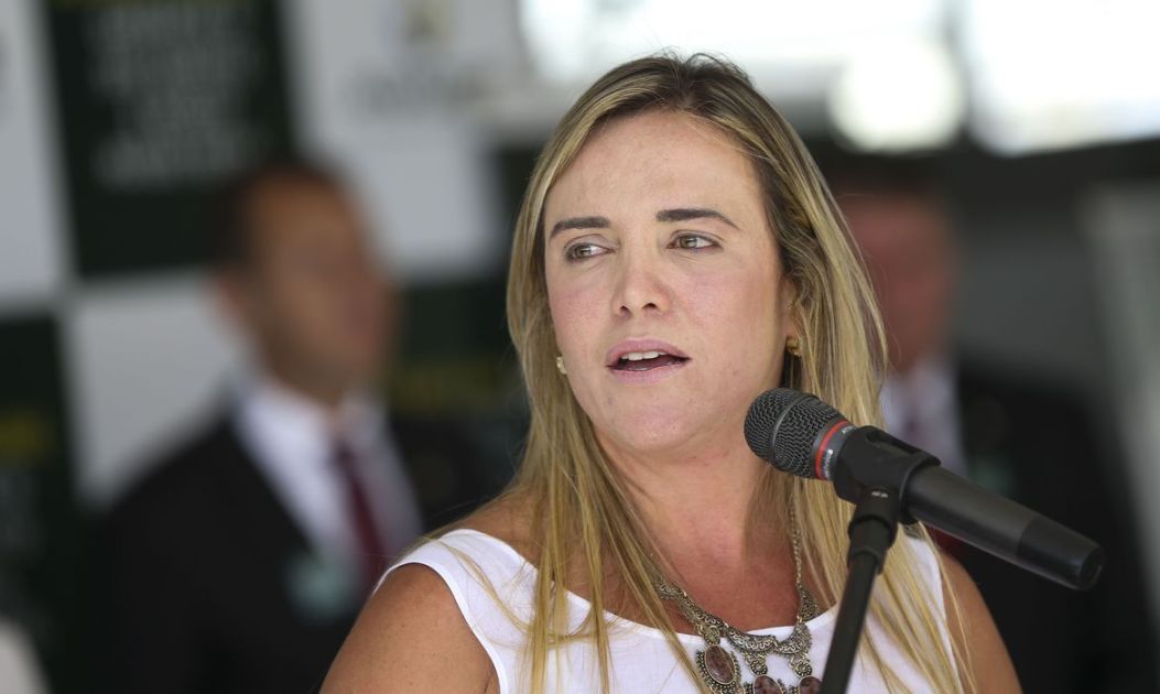 Celina diz que empréstimo do BRB está encaminhado, mas evita dar detalhes