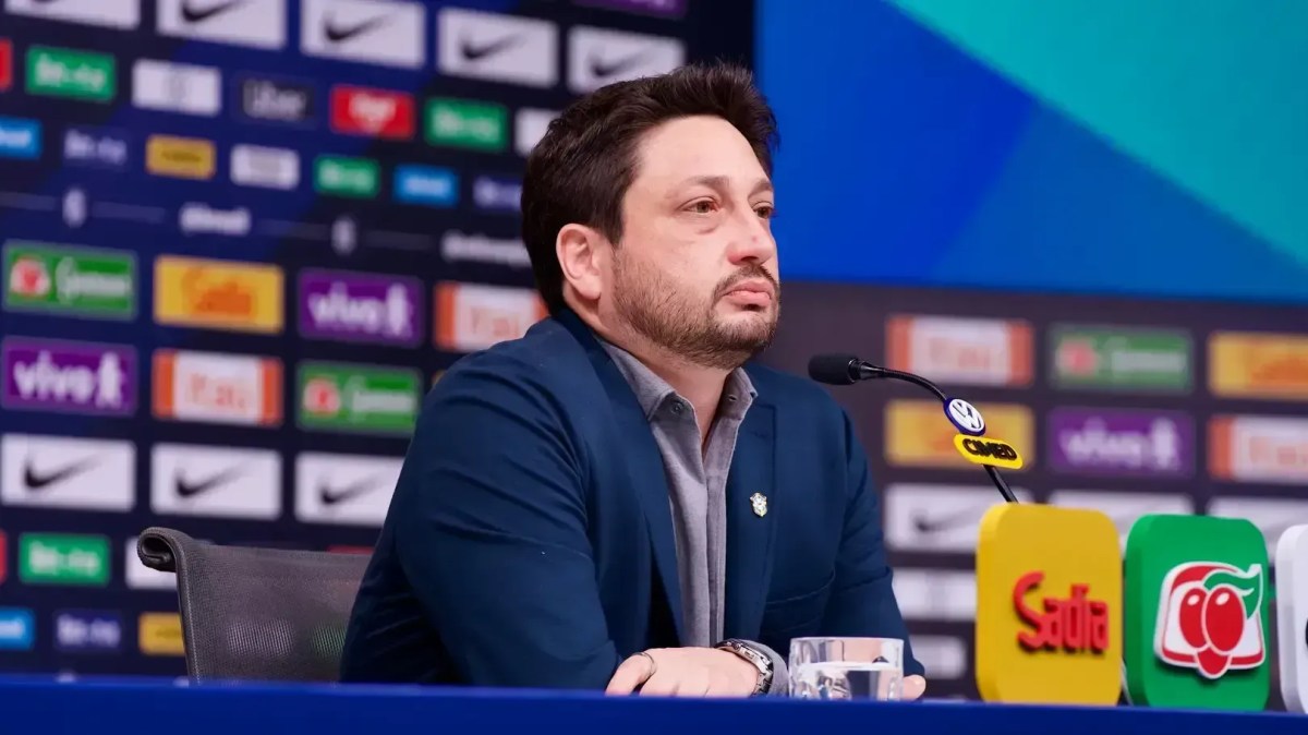 Com Marta, Arthur Elias convoca seleção feminina para amistosos no Brasil