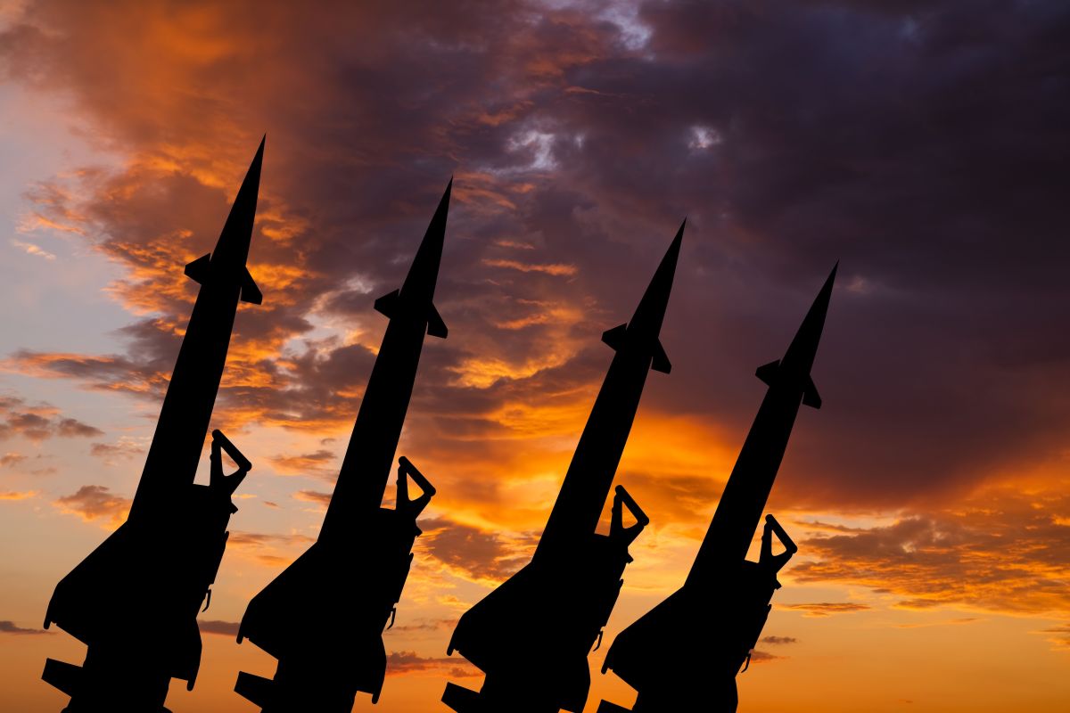 EUA aceleram venda US$ 8 bilhões em armas para países do Oriente Médio