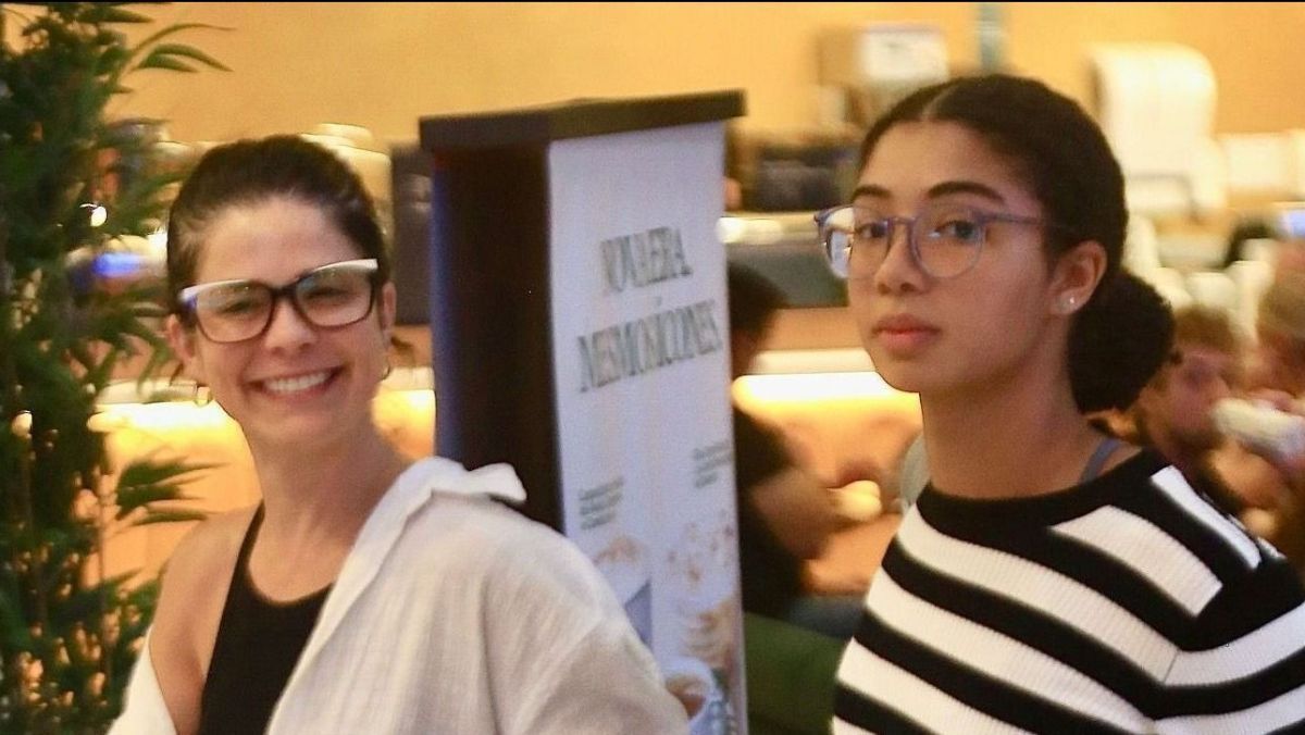 Filha de Samara Felippo impressiona por altura em aparição com a mãe