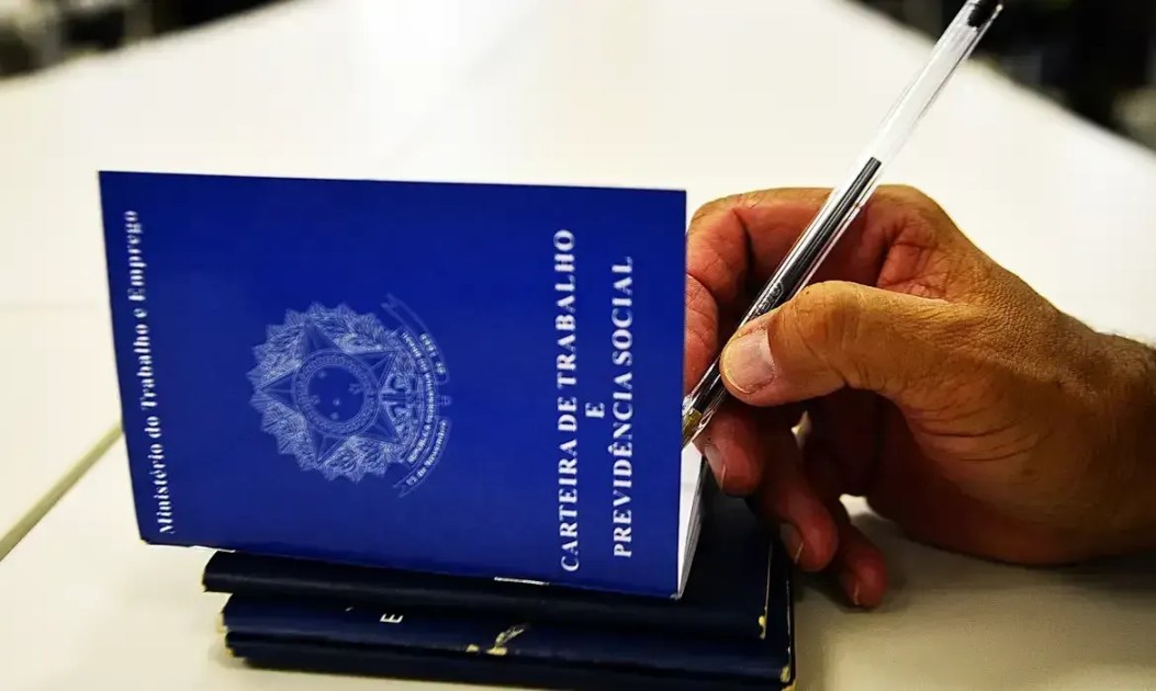 Fim da escala 6×1: base governista propõe corte de 2 horas já para este ano