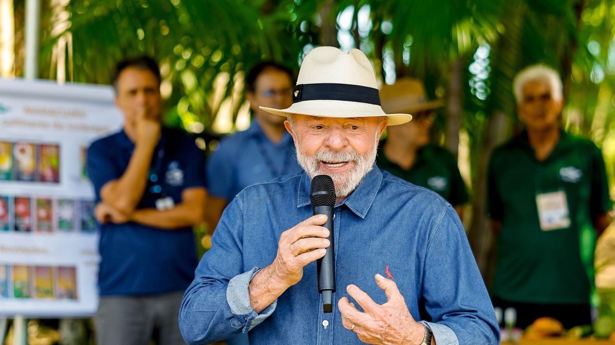 Futura/Apex: Lula é aprovado por 56,7% na Bahia; 38,1% desaprovam petista