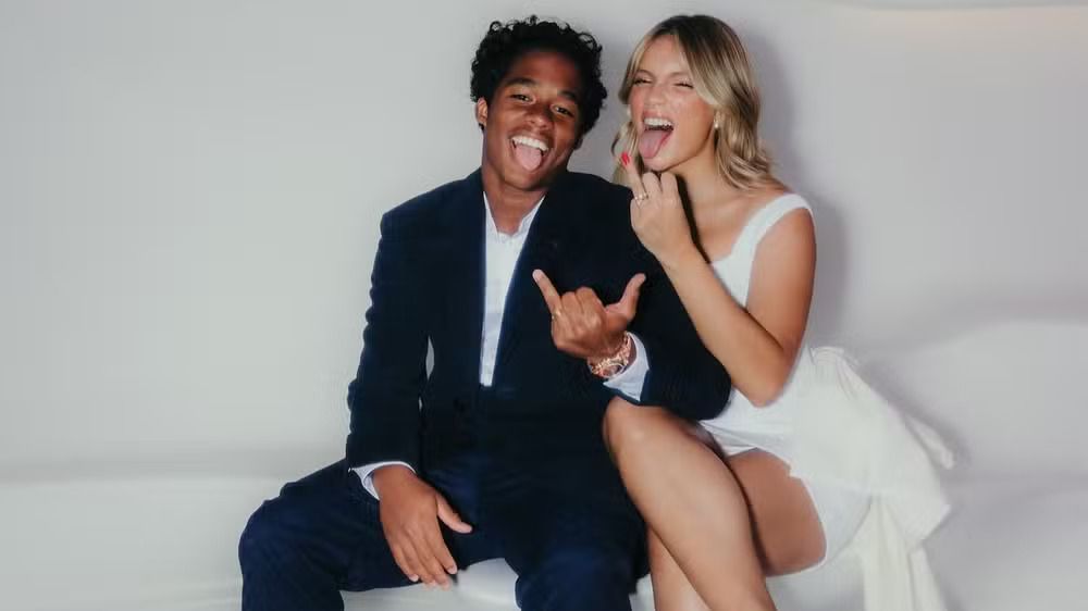 Grávida, esposa de Endrick posta indireta e web especula nova tensão