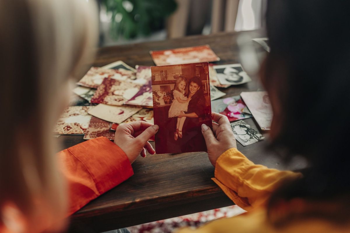 IA transforma fotos antigas em presente personalizado para o Dia das Mães
