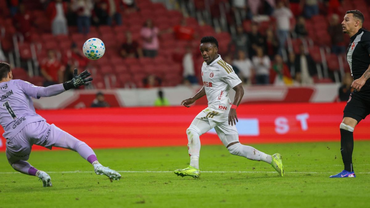 Internacional goleia Vasco no Beira-Rio com brilho de Carbonero e Bernabei