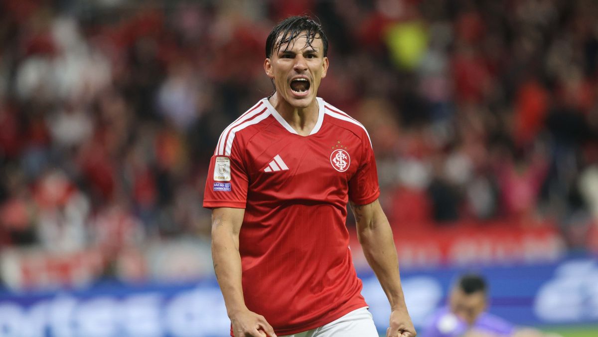 Internacional vence Fluminense e deixa Z4 do Campeonato Brasileiro