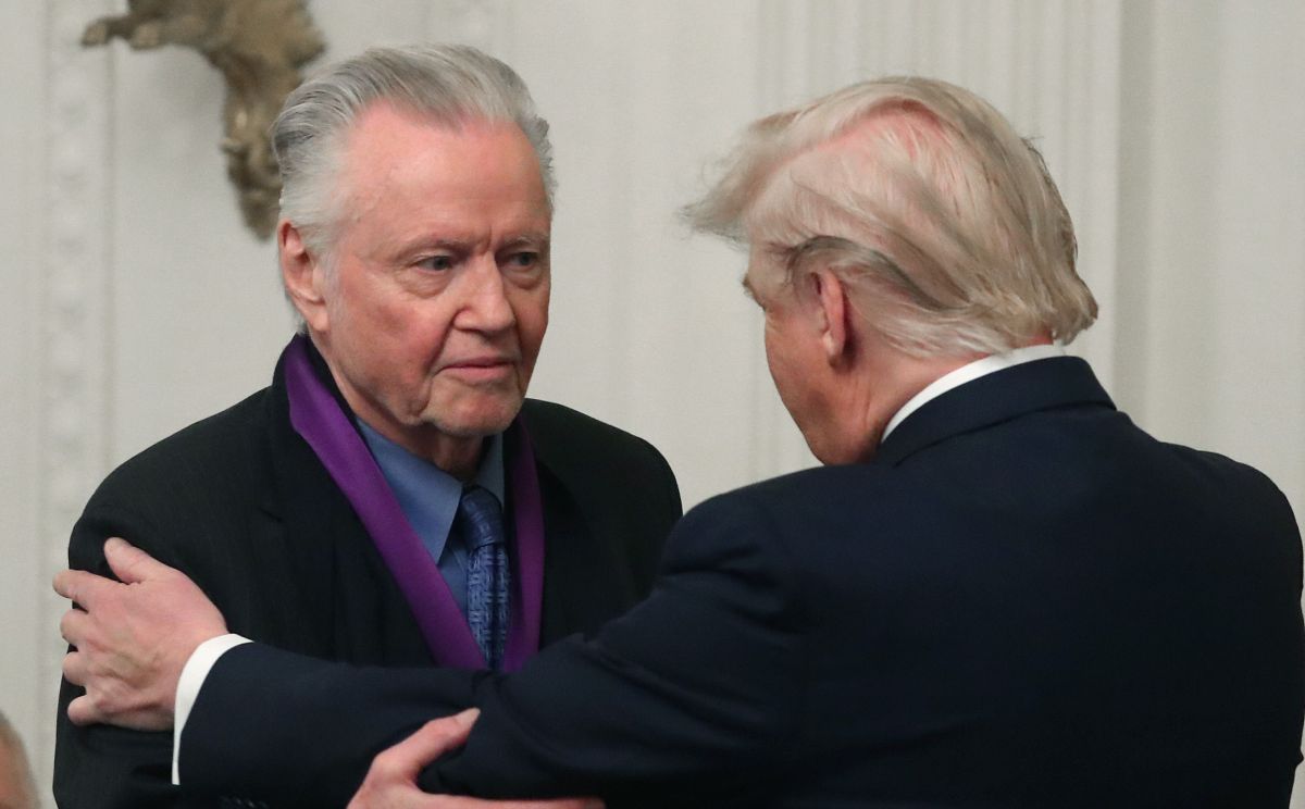 Jon Voight se reúne com Trump para defender incentivos fiscais em Hollywood