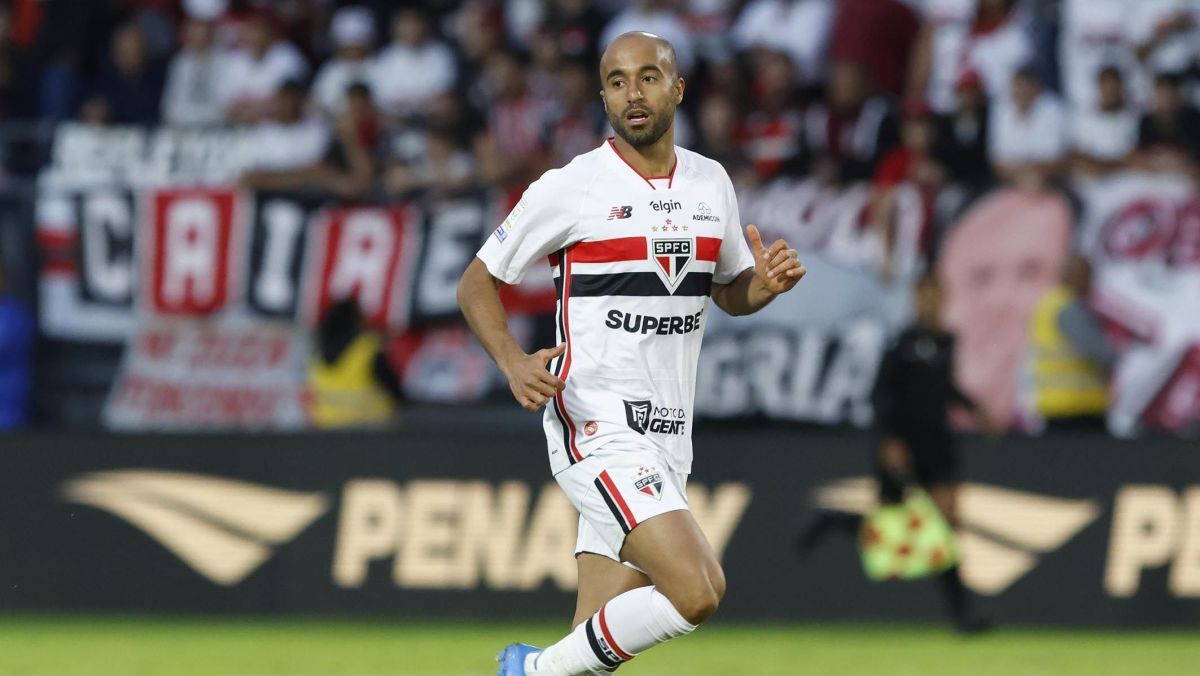 Lucas Moura está fora do restante da temporada do São Paulo; entenda