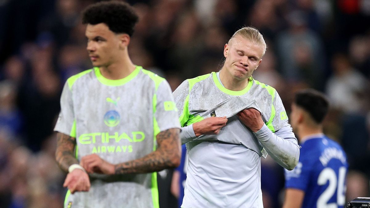 Manchester City tropeça contra Everton; Arsenal fica perto do título inglês
