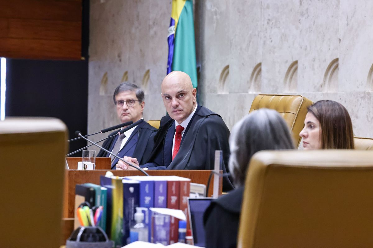 Moraes vota para tornar três policiais réus por obstrução no caso Marielle
