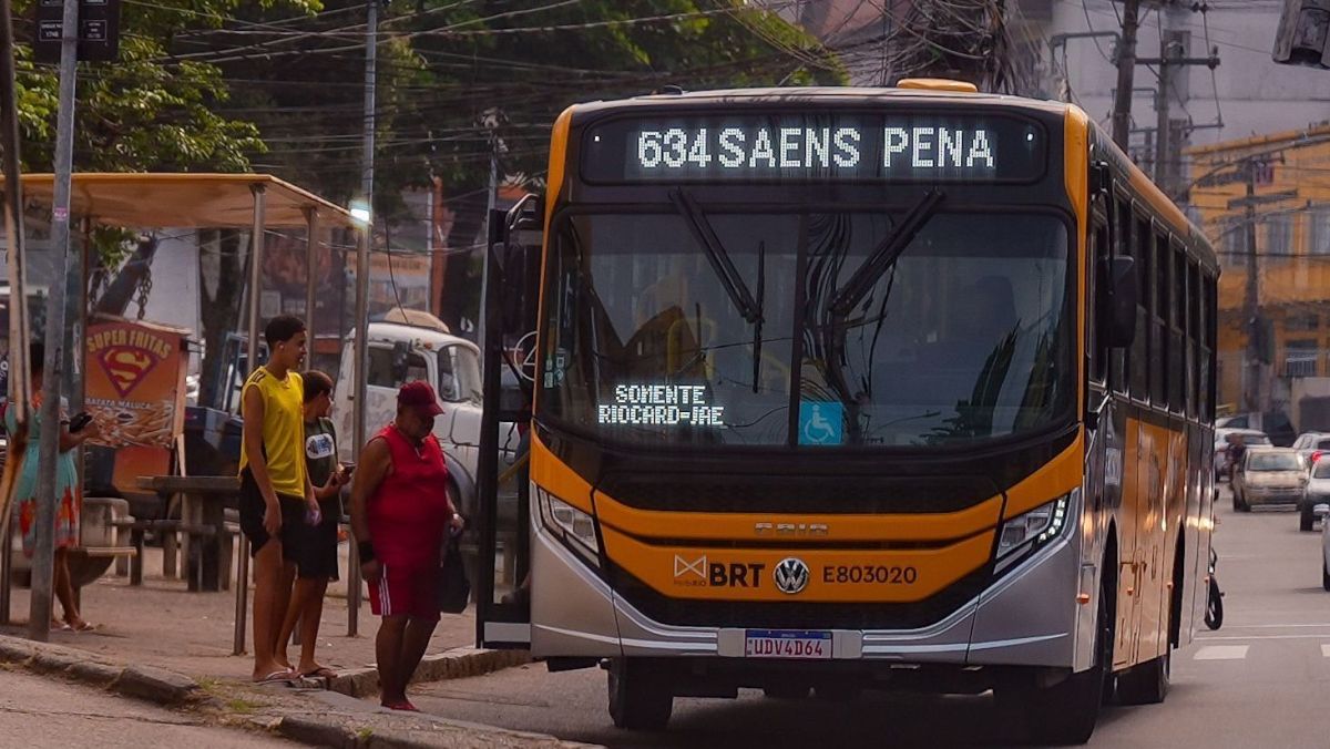 Rio inicia circulação de ônibus sem pagamento em dinheiro; veja
