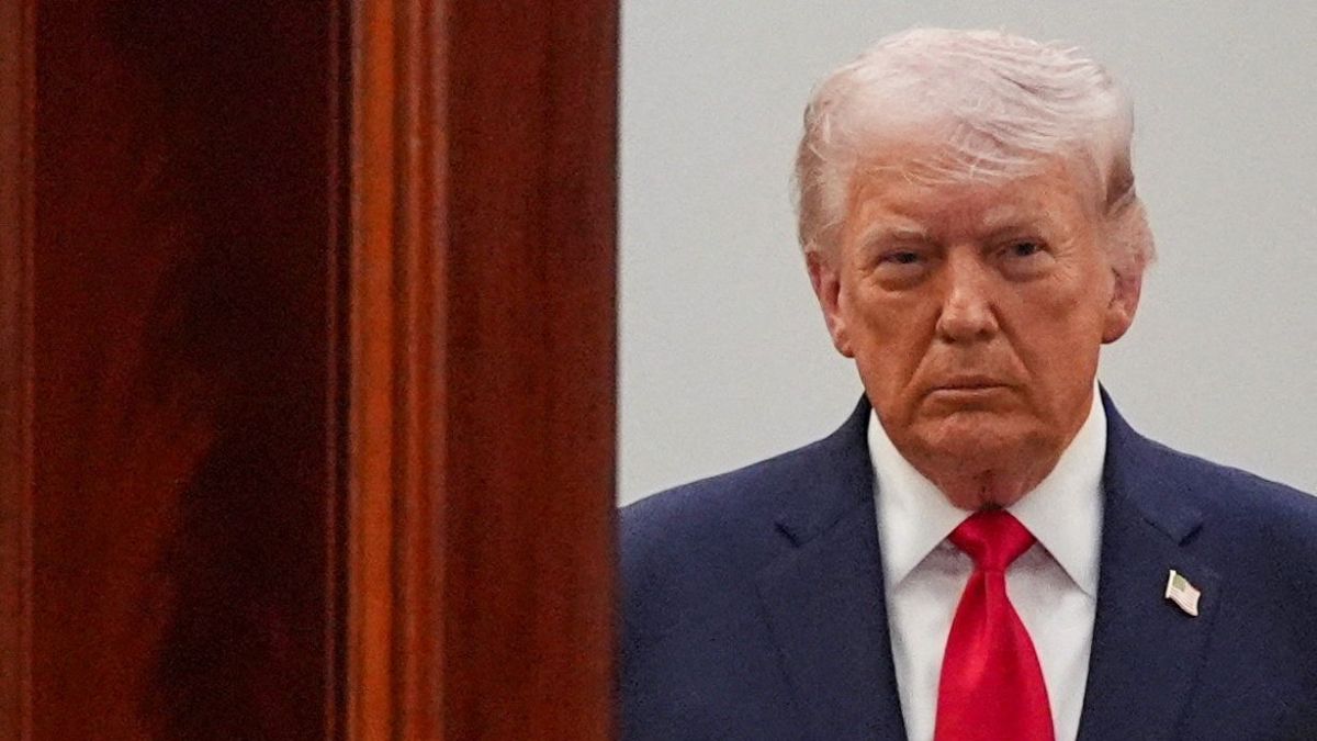 Trump adverte Irã para assinar acordo rapidamente após ataques em Ormuz