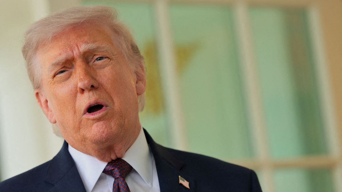 Trump diz que vai varrer iranianos da terra se país atacar navios dos EUA
