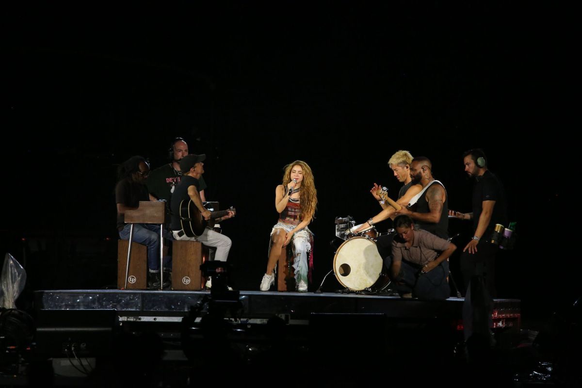 Veja participações especiais reveladas no ensaio de Shakira
