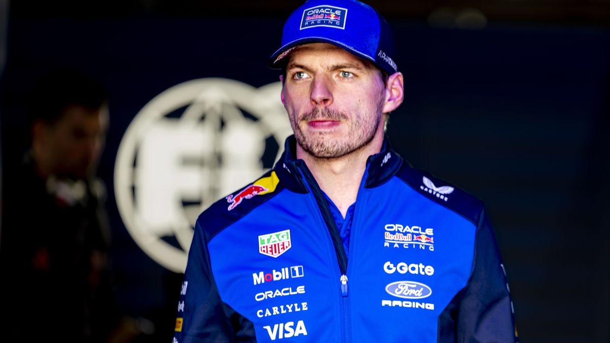 Verstappen muda tom sobre futuro na F1 após avanço em regra dos motores