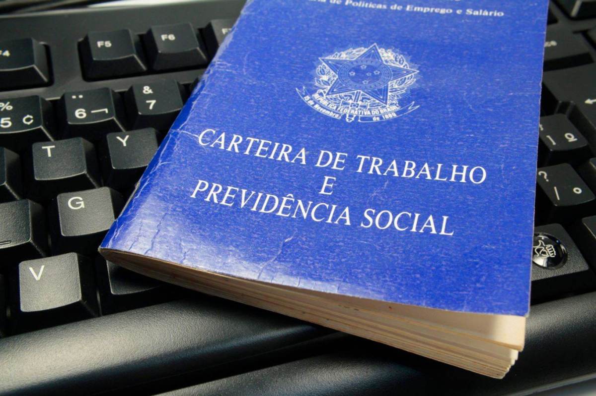 Waack: Apelo populista do fim da escala 6×1 domina políticos
