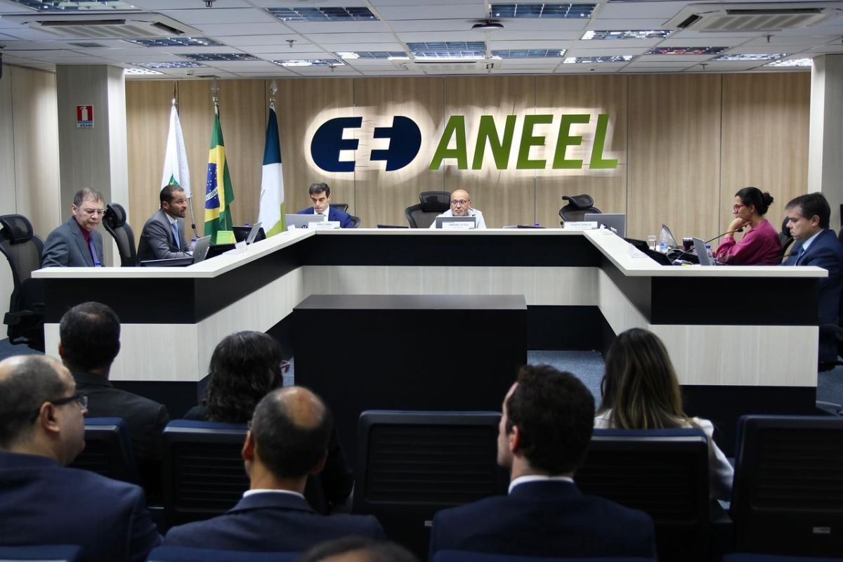 Aneel retira de pauta processo sobre corte de geração de energia