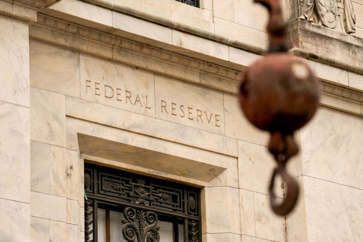 Barr, do Fed, diz que política monetária atual deve permanecer
