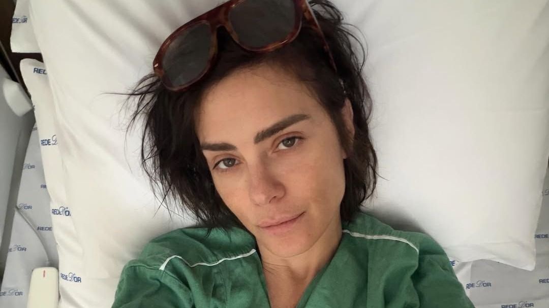 Carolina Dieckmmann recebe alta médica após infecção: “Operaram milagre”