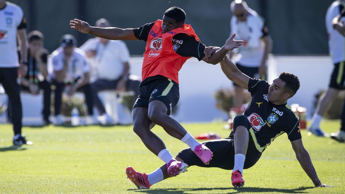 Carrinho de Casemiro em Endrick marca treino da Seleção Brasileira; veja