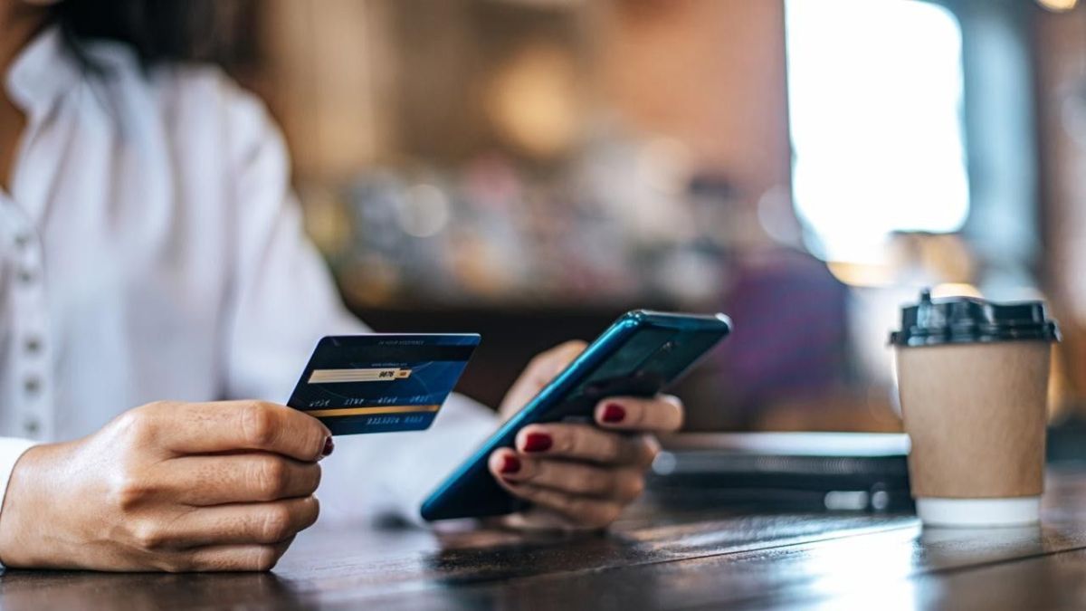 Como multiplicar pontos em cartões de crédito e maximizar benefícios