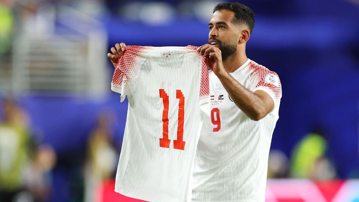 Copa: Atacante faz primeiro gol da Jordânia na história e presta homenagem