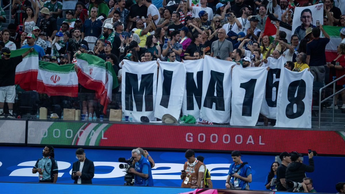 Copa: como foi o clima do estádio na estreia do Irã nos Estados Unidos