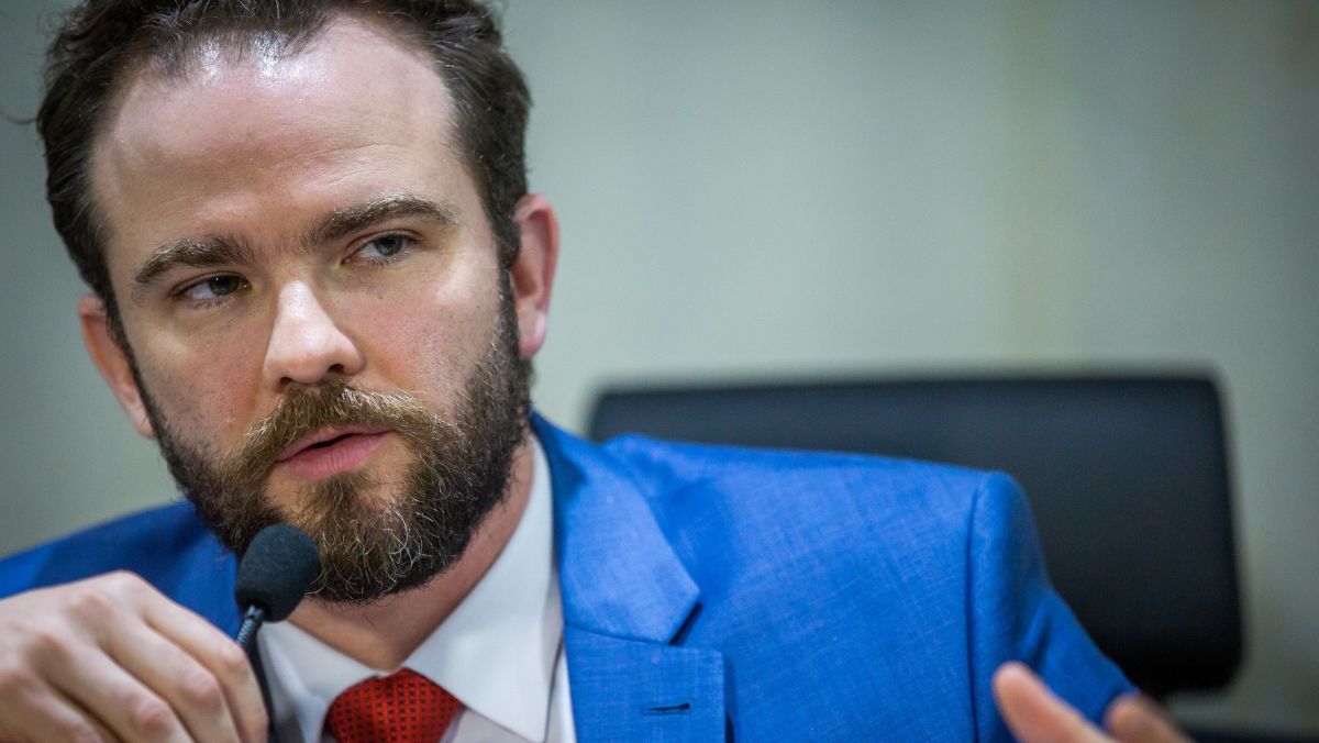 Durigan: Brasil deve emitir até US$ 735 milhões de títulos em moeda chinesa