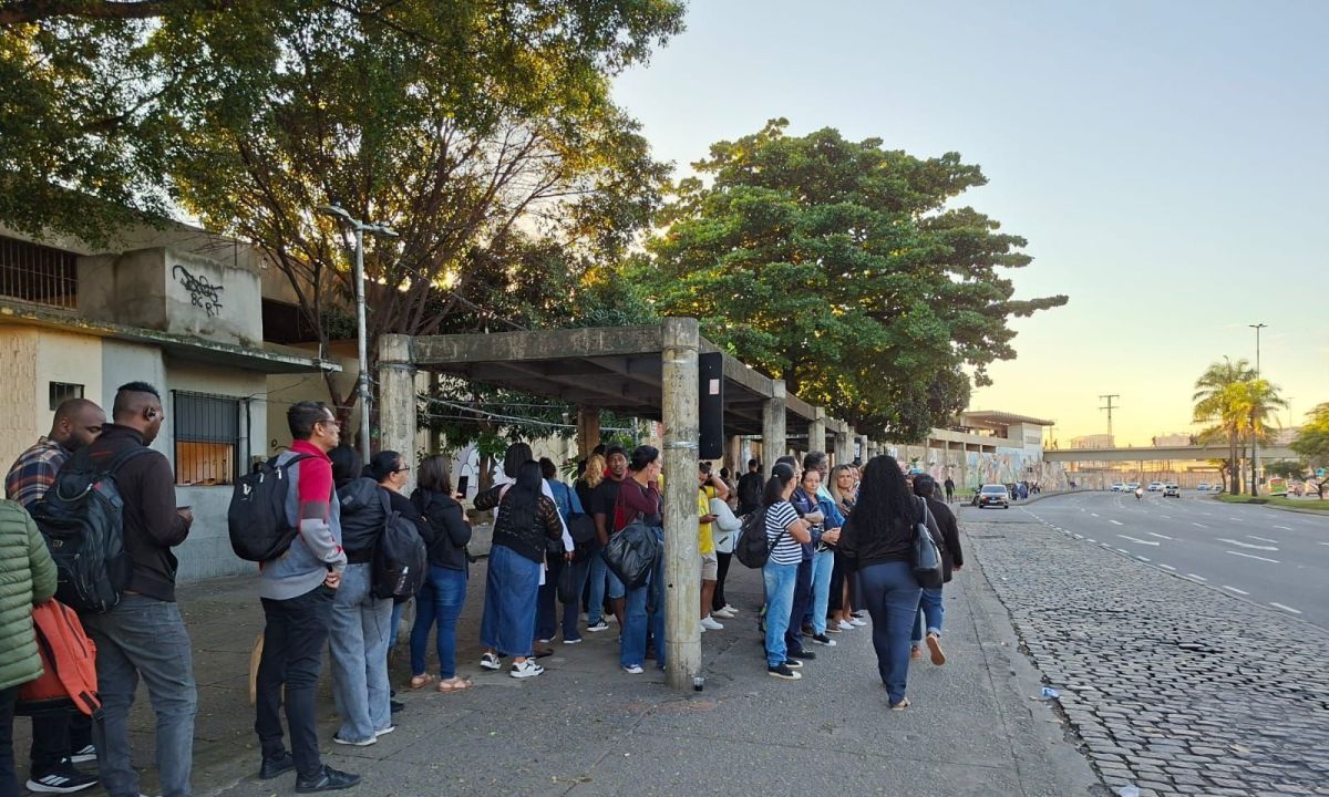 Greve de rodoviários afeta circulação de ônibus no Rio de Janeiro