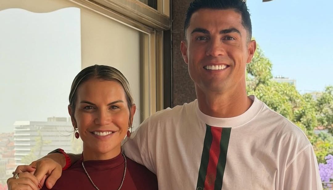 Irmã defende Cristiano Ronaldo após críticas e ironiza: “velho de muletas”