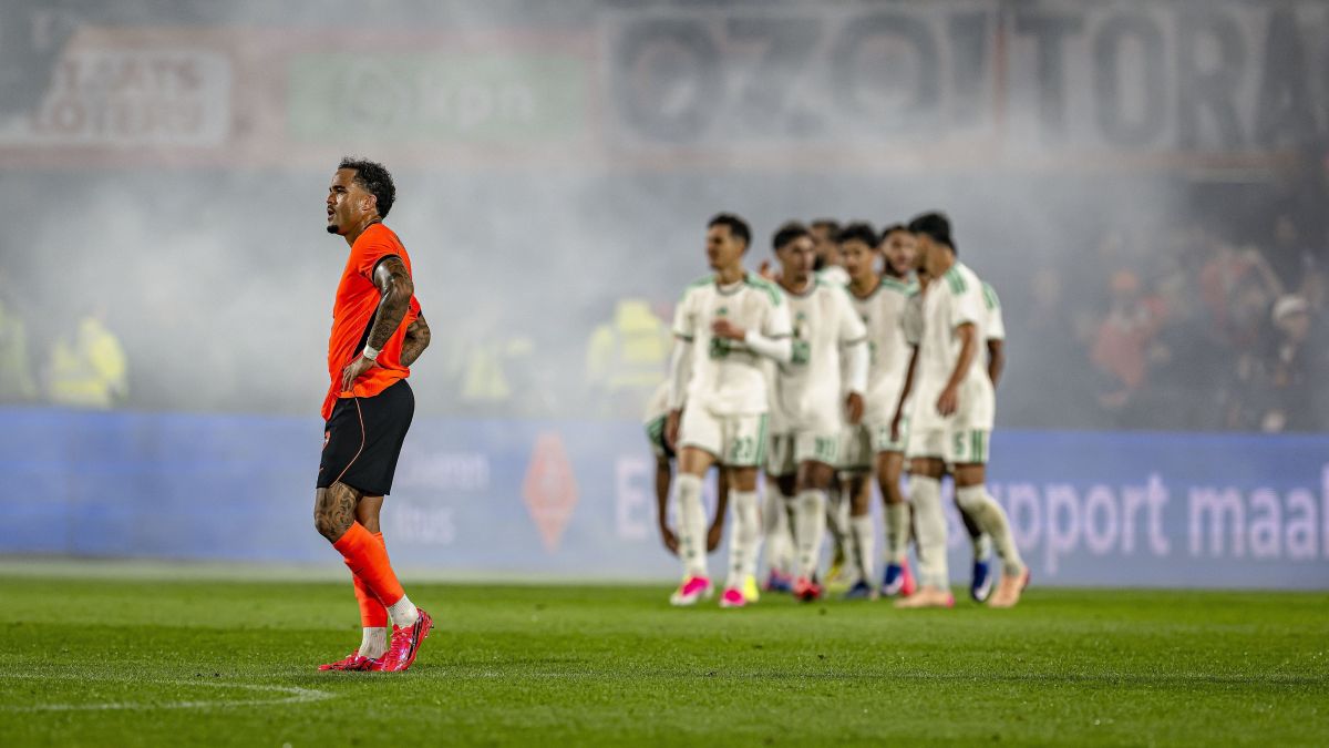 Koeman vê derrota da Holanda como alerta antes da Copa do Mundo
