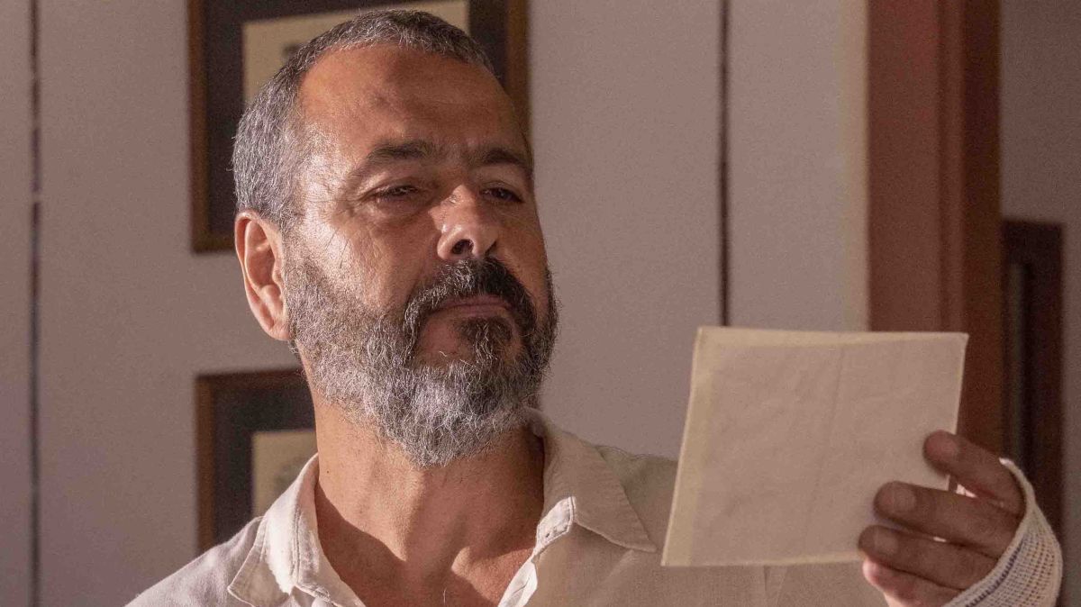 Marcos Palmeira surge em foto rara ao lado da filha: “Parceiro”