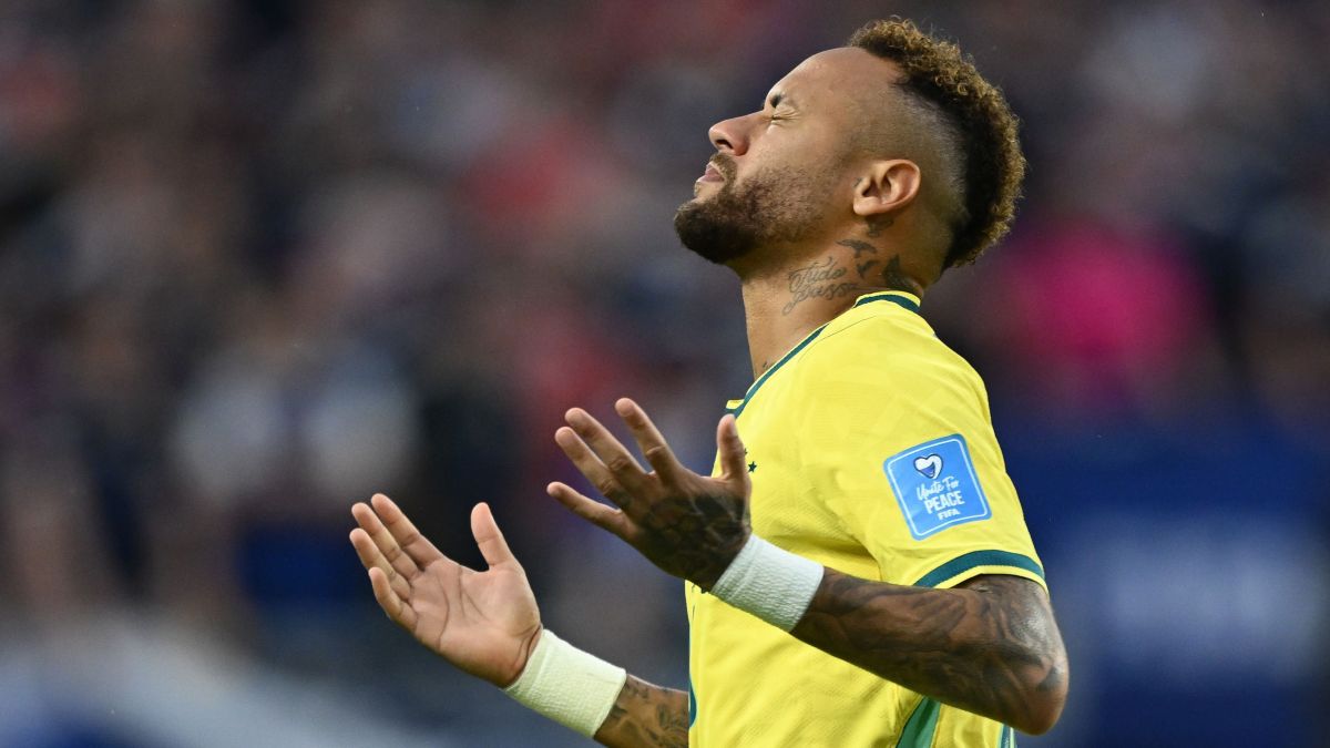 Neymar volta à Seleção, mas pouco agrada nas redes após estreia na Copa