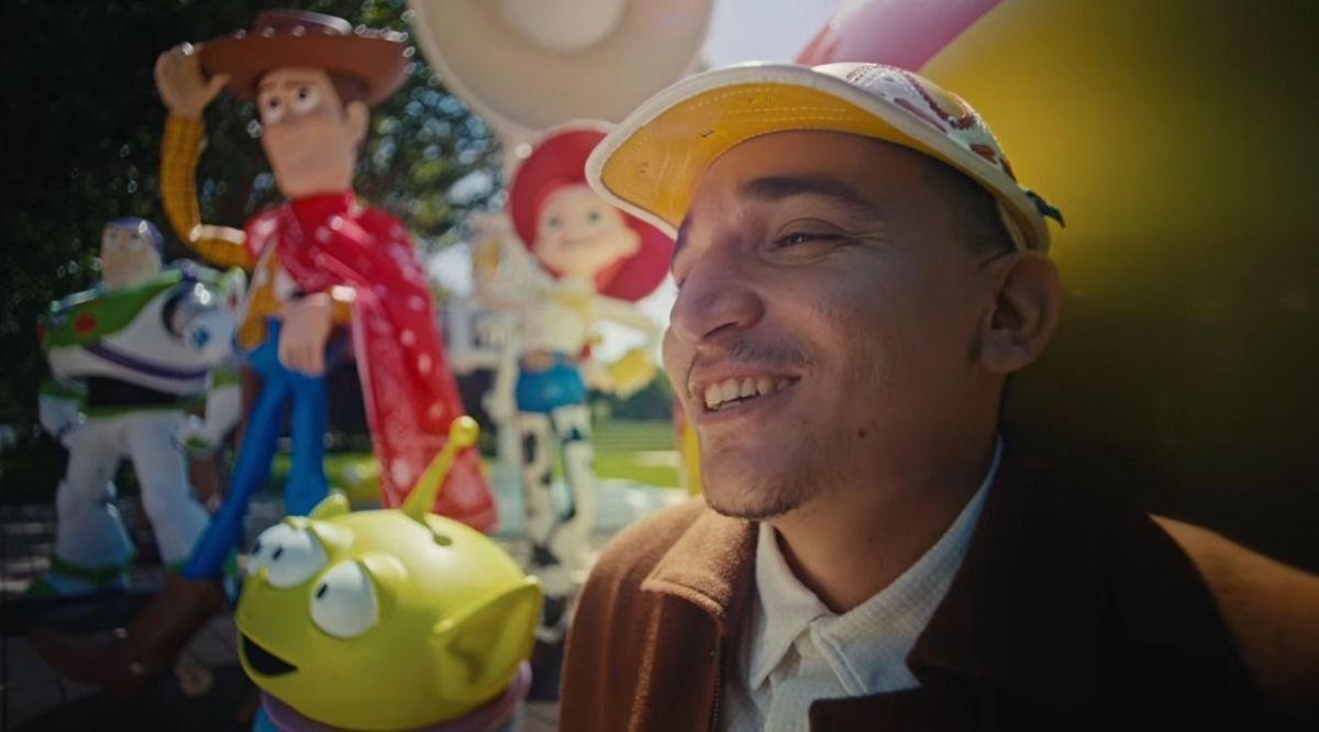 Para “Toy Story 5”, João Gomes regrava “Amigo Estou Aqui”