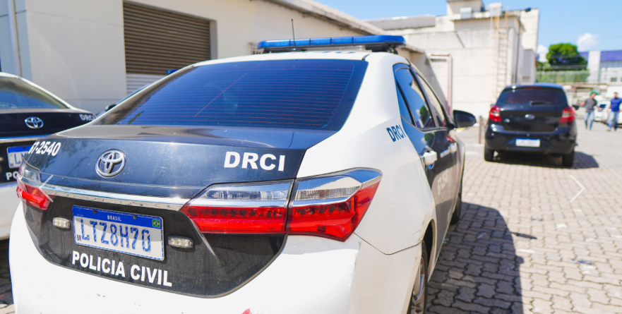 Polícia do DF prende sete pessoas por desvio de R$ 5 mi de aposentados