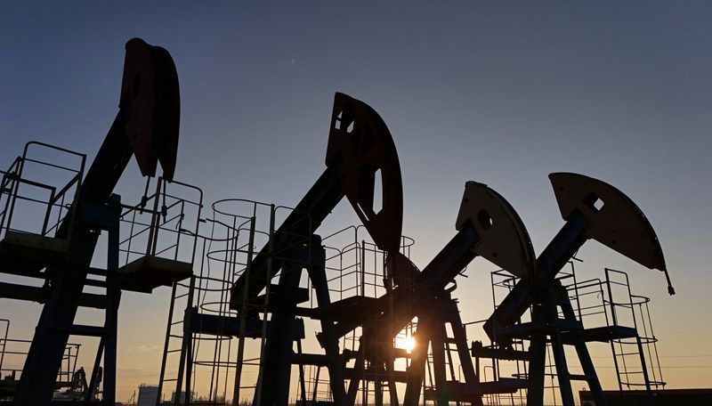Um bilhão de barris de petróleo estão perdidos com abertura tardia de Ormuz