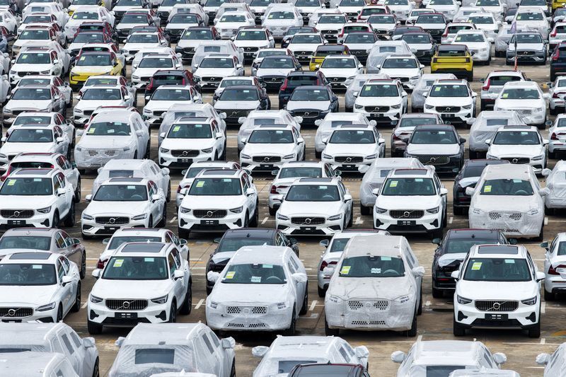 Vendas de automóveis na China seguem fracas com alta no preço do petróleo