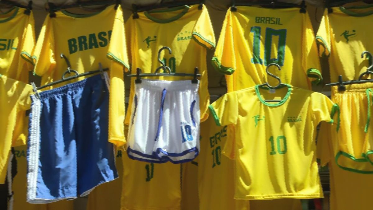 Vendas e-commerce de produtos da seleção sobem 20 vezes pré-jogo do Brasil