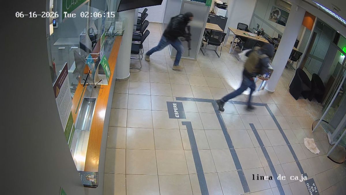 Vídeos mostram mega-assalto a bancos no Paraguai