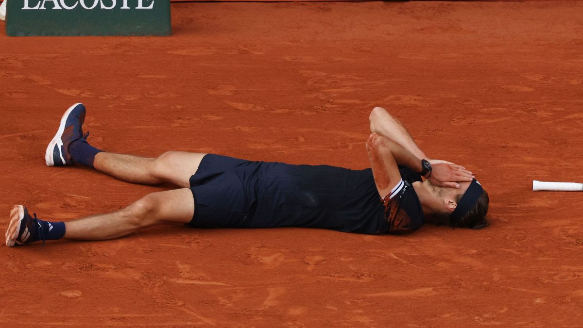 Zverev vence Cobolli e conquista 1º Grand Slam da carreira em Roland Garros