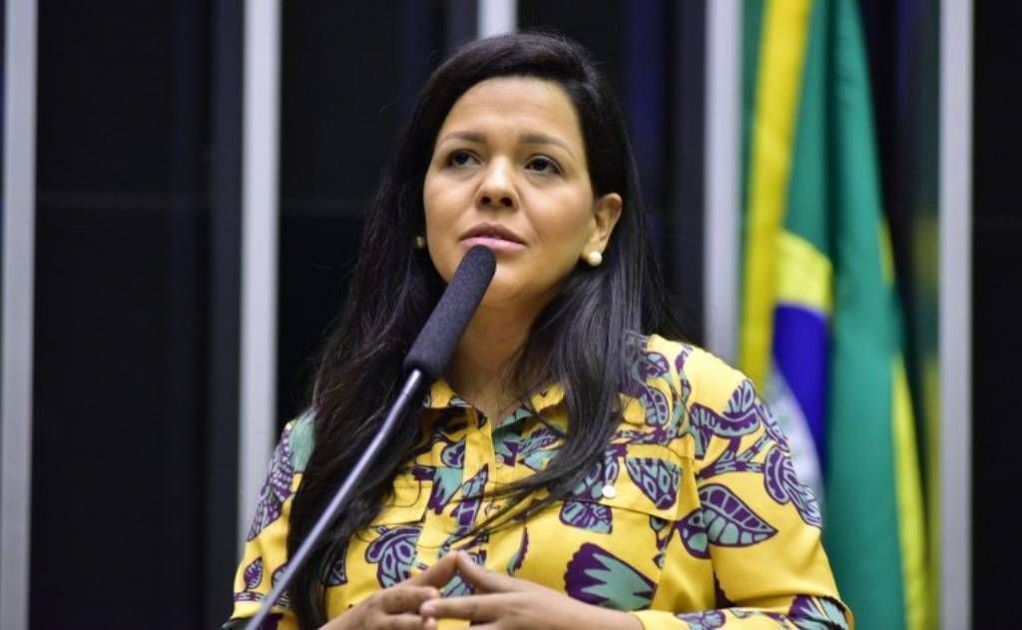 Convenção do PL deve definir Priscila Costa fora da disputa ao Senado