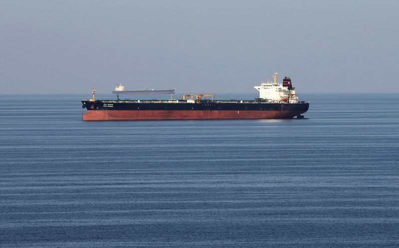EUA dizem que “neutralizaram” petroleiro que ia à Ilha de Kharg, no Irã